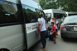 Quy Trình Đưa Đón Trẻ Bằng Xe Ô Tô An Toàn Và Hiệu Quả