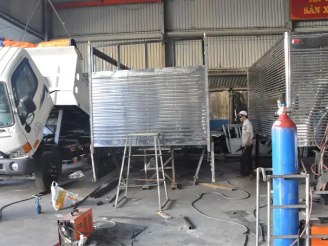 Quy Trình Lắp Ráp Xe Ô Tô Tải: Từ Linh Kiện Đến Thành Phẩm Quy Trình Lắp Ráp Xe Ô Tô Tải: Từ Linh Kiện Đến Thành Phẩm