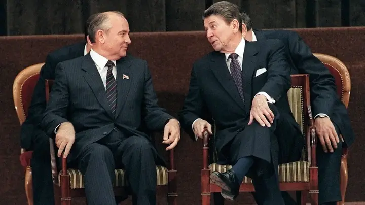 Reagan Va Gorbachev Da Gap Nhau, Tranh Duoc The Chien 3 Nhu The Nao Hinh Anh 1