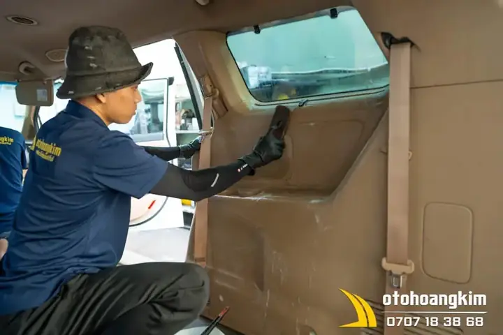 Lợi Ích Khi Vệ Sinh Nội Thất Ô Tô