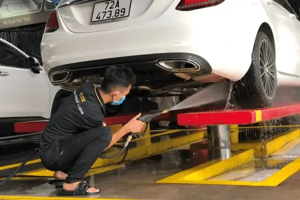 Bước Quy Trình Rửa Xe Ô Tô Chuyên Nghiệp Mà Bạn Cần Biết