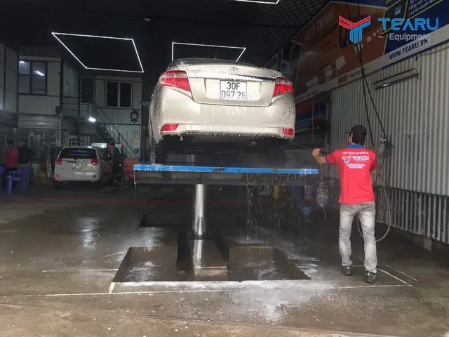 Thu Nhập Từ Nghề Rửa Xe Có Thực Sự Ổn Định Như Đồn Đoán?