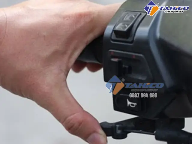 Dấu Hiệu Nhận Biết Khi Xe Ô Tô Không Đề Được Do Rửa Xe