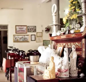 Thành Tâm Khi Mua (thỉnh) Tượng Phật Để Xe Ô Tô