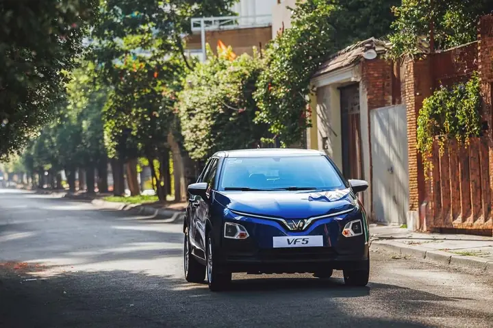 Hãng Xe Của Tỷ Phú Phạm Nhật Vượng Vươn Lên Chiếm Thị Phần Số 1 Việt Nam