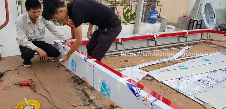 B. Kiểu Dạngbackdrop Sân Khấu: