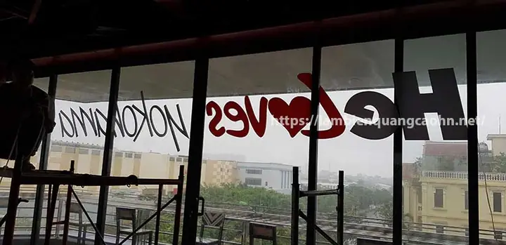 Các Hạng Mục Trang Trí Khi Thi Công Showroom