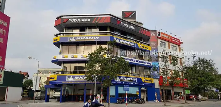 B. Thi Công Showroom, Gara Ô Tô Này Có Nhiều Hạng Mục Rộng Lớn Và Dàn Trải: