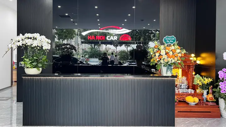 Showroom Hà Nội Car