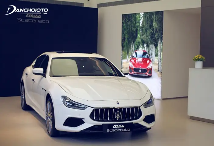 Giá Xe Maserati Ghibli (4 Chỗ) Tháng 08/2024
