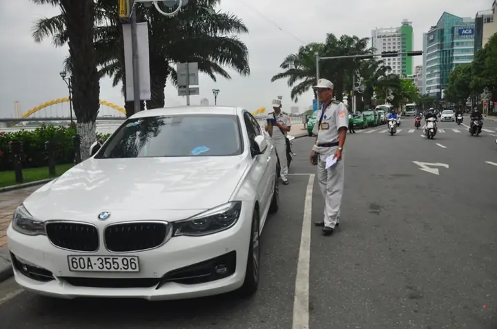 Thành Phố Du Lịch Lại “thiếu Bãi Đỗ Xe” Đà Nẵng Cần Có Giải Pháp Gì? -1