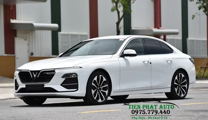 Cua-hit-o-to-cho-xe-vinfast-lux-a2_0-tienphatauto-1.