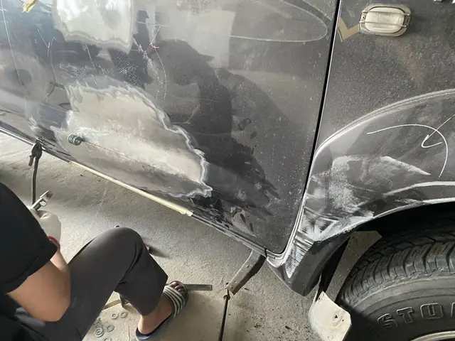 Sơn Nhanh Xe Ô Tô Lấy Trong Ngày Khi Đặt Hẹn