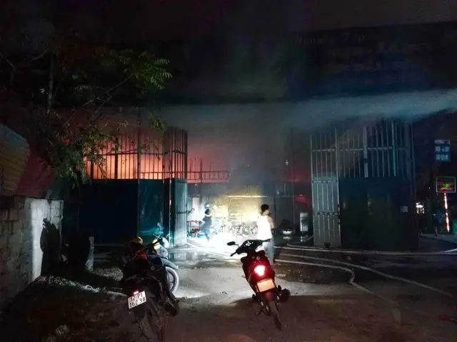 Một Số Hình Ảnh Về Vụ Cháy Xưởng Sửa Chữa Xe Ô Tô Tại Lạng Sơn: