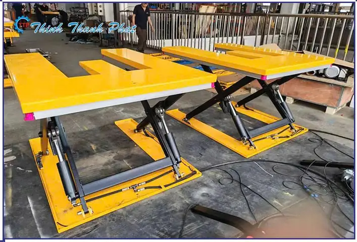 Bàn Nâng Chữ E Trong Sản Xuất Gỗ: