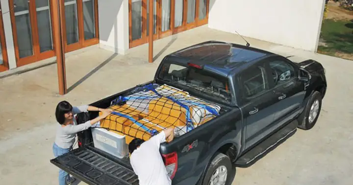 Vì Tính Lưỡng Dụng Của Dòng Xe Pick-up Nên Xe Này Được Tiêu Thụ 70% Ở Các Địa Phương Và Các Tỉnh Miền Núi Phía Bắc. Trong Khi Đó Hà Nội Và Tp.hồ Chí Minh Chỉ Chiếm 30% Thị Phần.