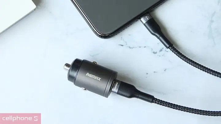 Sạc Nhanh Ô Tô Remax