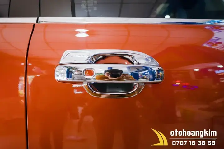 Chọn Chất Liệu Ốp Tay Ắm Cửa Ô Tô