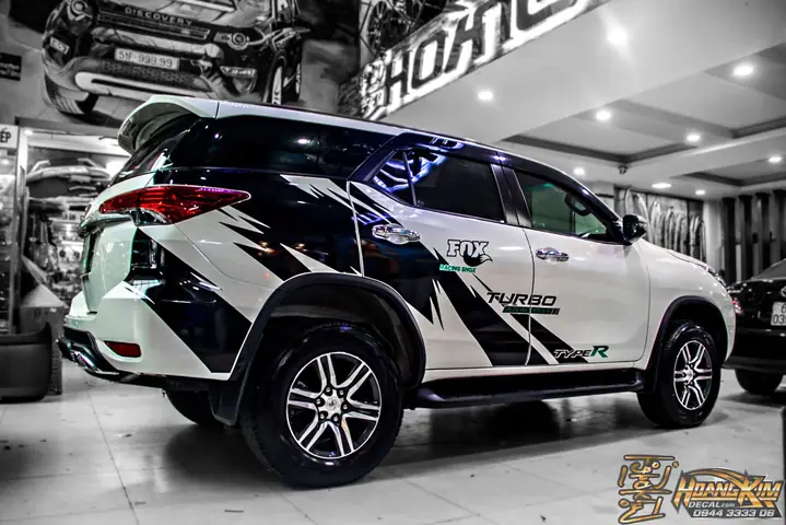 Tem Dán Xe Ô Tô Fortuner