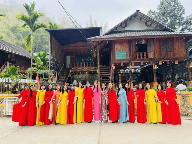 Tham Khảo Giá Xe Ô Tô Đi Mai Châu