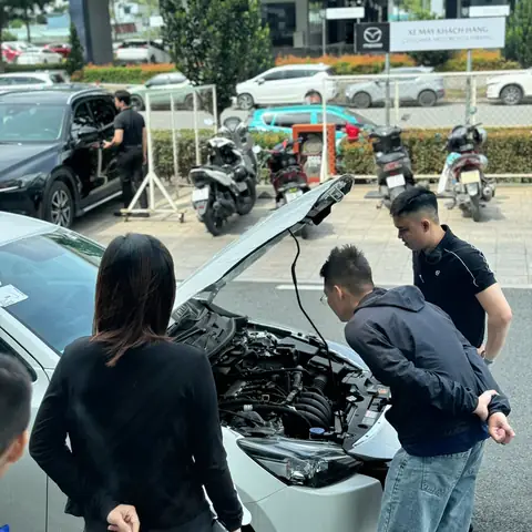 Vì Sao Mua Xe Tháng 7 Mưa Ngâu Lại Được Giá Hời ?