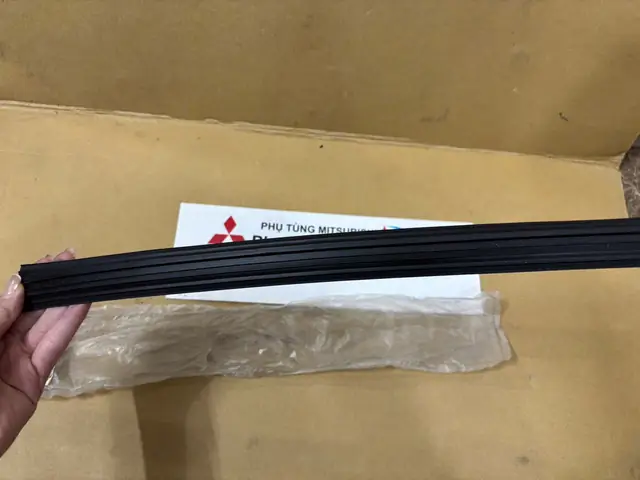 Thanh Dẫn Hướng Xe Ô Tô Là Gì?