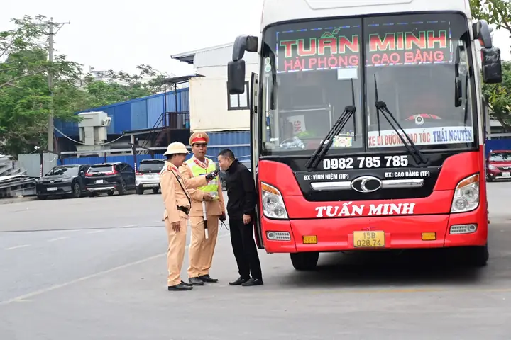 Một Số Quy Định Đối Với Xe Ô Tô Vận Chuyển Hành Khách Từ Ngày 01/01/2025