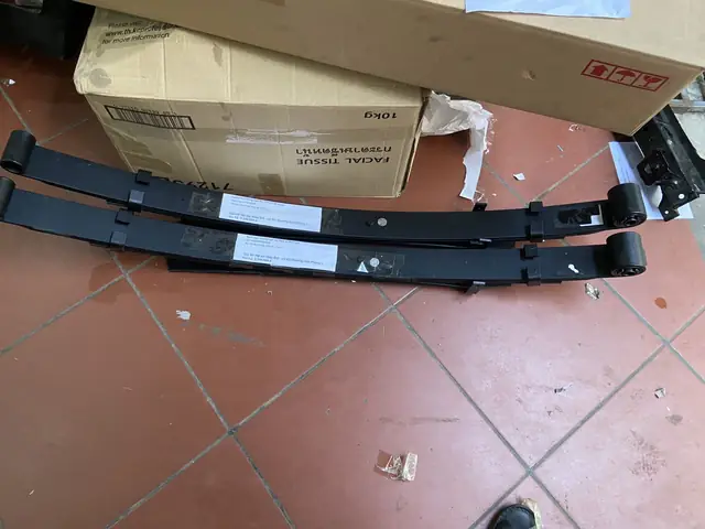 Bộ Nhíp Xe Mitsubishi Pajero Sport Bộ Nhíp Xe Mitsubishi Pajero Sport