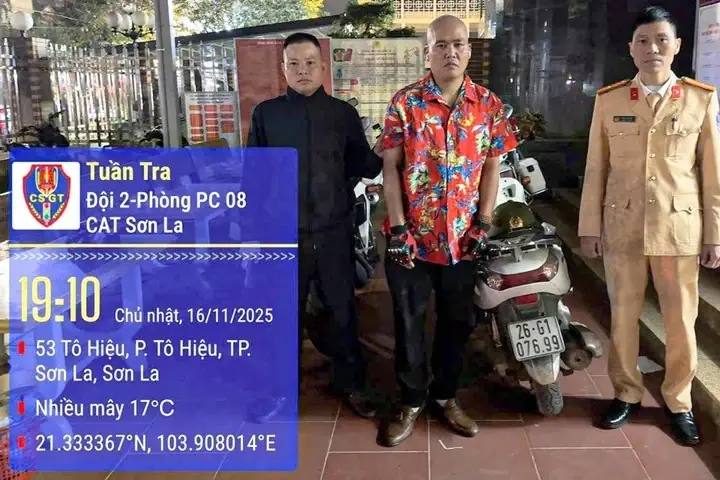 Tat Dau Oto, Phong Nguoc Chieu Anh 1
