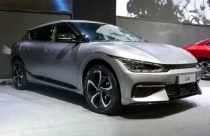 Thân Vỏ Ô Tô Có Thể Được Làm Từ Nhựa