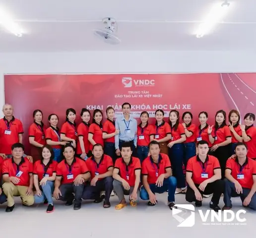 Dieu-kien-lam-giao-vien-day-lai-xe (2)