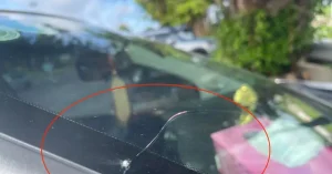 Khi Nào Cần Thay Kính Lái Xpander?