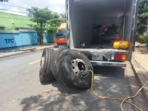 Dịch Vụ Vá Vỏ Lưu Động Bình Dương Là Gì?