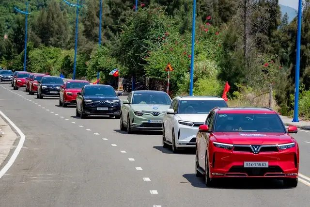 Vinfast Giảm Giá Xe Điện Cho Khách Từng Mua Xe Xăng