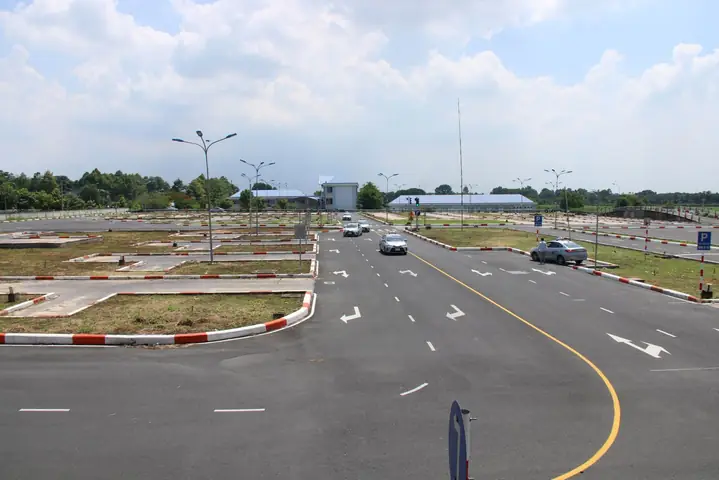 Trường Học Bằng Lái Xe Ô Tô B2 Tại Quận Hoàng Mai Uy Tín Và Chất Lượng