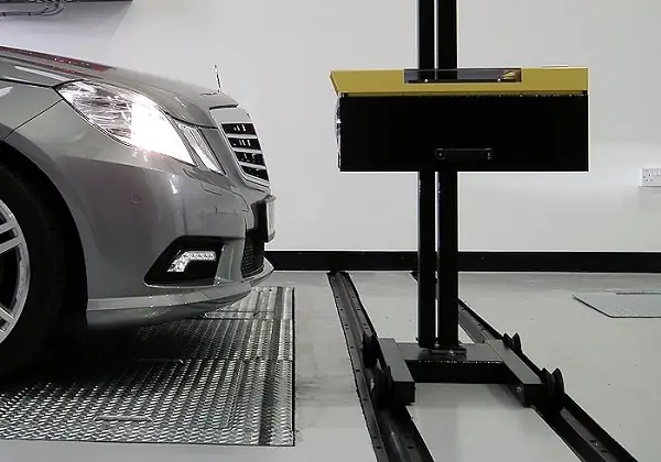 Đánh Giá Chi Tiết Thiết Bị Kiểm Tra Đèn Pha Xe Ô Tô Keh-3000s