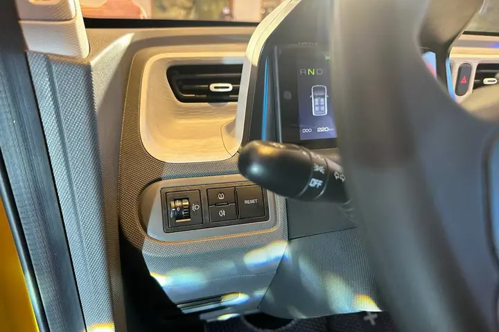 Trang Bị Trên Xe Wuling Hongguang Mini Ev,