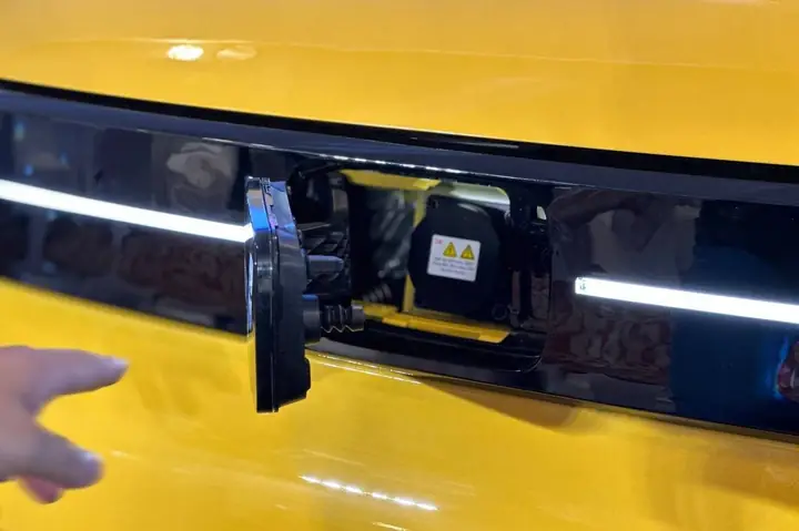 Cổng Sạc Xe Wuling Hongguang Mini Ev.