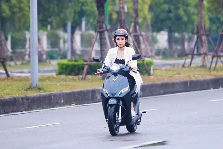 Tu 1 3 Xe May Dien Phai Mua Bao Hiem Bat Buoc Trach Nhiem Dan Su Hinh Anh 1