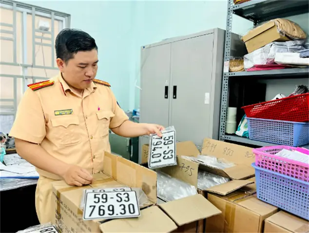 Từ Ngày 1/7/2025, Người Dân Được Đăng Ký Xe Tại Tất Cả Công An Cấp Xã Trong Tỉnh, Thành Phố Nơi Mình Cư Trú.