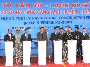 Sáng Ngày 15/02/2014, Bộ Gtvt Đã Khởi Công Dự Án Đường Ô Tô Tân Vũ – Lạch Huyện (hải Phòng) – Một Trong Hai Hợp Phần Chính Của Dự Án Xây Dựng Cơ Sở Hạ Tầng Cảng Lạch Huyện, Cảng Cửa Ngõ Quốc Tế, Tương Lai Sẽ Là Cảng Trung Chuyển Đầu Tên Của Miền Bắc Việt Nam. Đến Dự Và Phát Lệnh Khởi Công Có Thủ Tướng Chính Phủ Nguyễn Tấn Dũng, Đại Sứ Nhật Bản Tại Việt Nam, Bộ Trưởng Bộ Gtvt Đinh La Thăng Và Lãnh Đạo Hải Phòng.