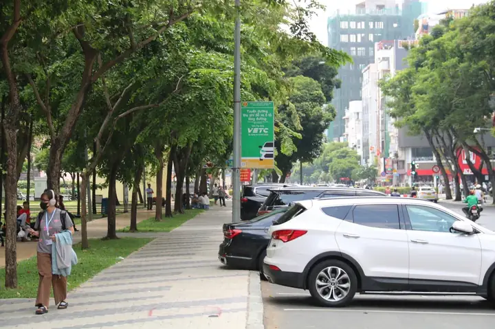 Tp.hcm Triển Khai Loạt Giải Pháp Để Thu Phí Đỗ Xe Ô Tô Dưới Lòng Đường