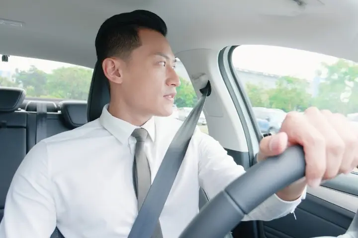 Điều Kiện Của Tài Xế Nước Ngoài