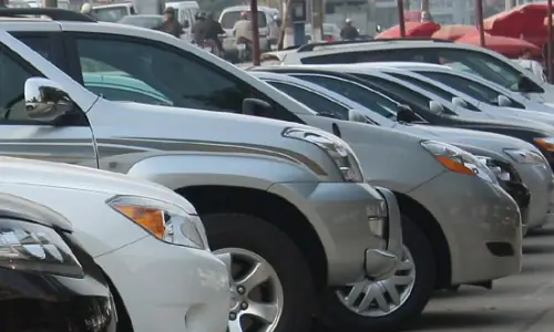 Thủ Tục Mang Xe Ô Tô Về Việt Nam: Hướng Dẫn Chi Tiết Cho Công Dân Hồi Hương