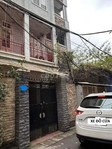 Cần Lưu Ý Gì Khi Thuê Chỗ Đỗ Xe Ô Tô An Toàn?