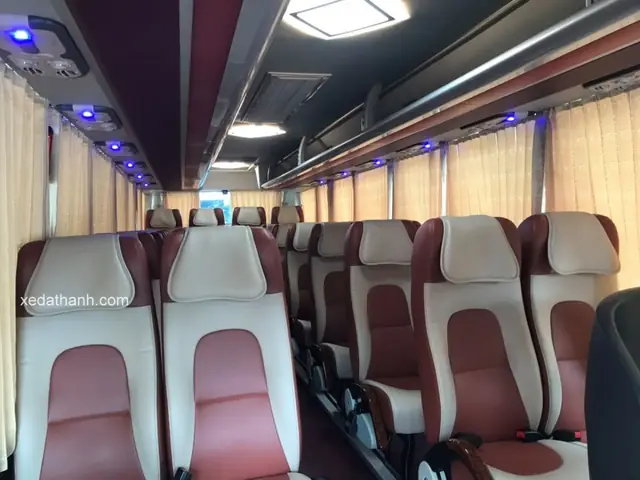 Huyndai County 30 Chỗ Cho Thuê