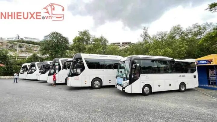 Bảng Giá Cho Thuê Xe 33, Xe 35 Chỗ Tphcm Tháng [11/2025]