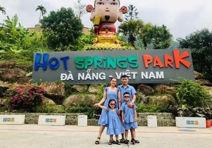 Ai Nên Thuê Xe Ô Tô Từ Đà Nẵng Đi Núi Thần Tài?