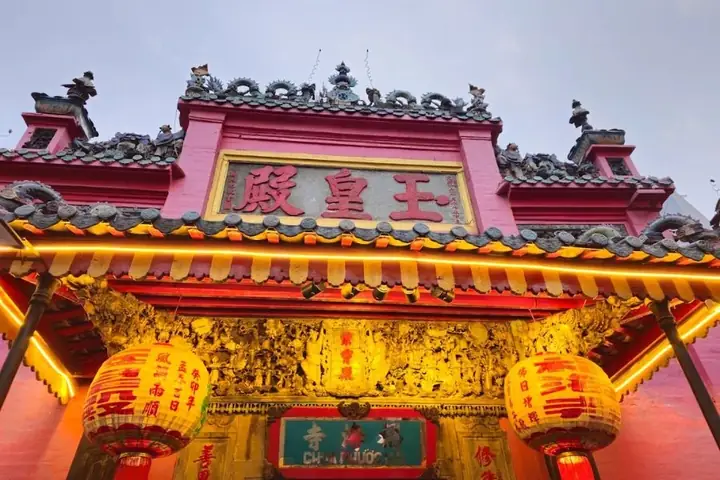 Dấu Ấn Thời Gian Từ Cái Nhìn Đầu Tiên