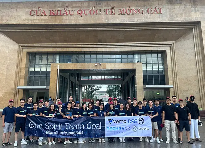 Thuê Xe Ô Tô Tự Lái Du Lịch Hùng Hưng